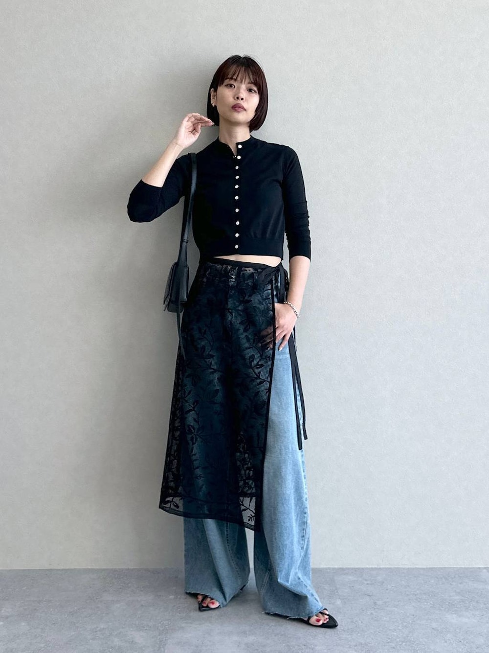 メッシュレースラップスカートを使った人気ファッションコーディネート