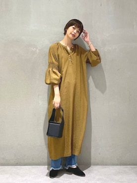 「アパートバイローリーズ」｜「アイテム（スリッポン）」を使った、ａｉｋａさん（レディース・168cm）の秋コーディネート