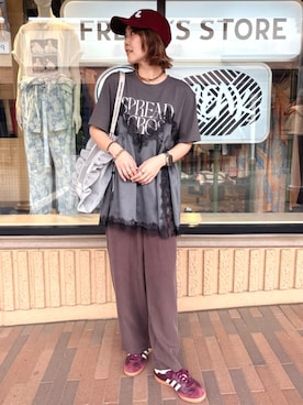 「FREAK'S STORE（フリークスストア）のFRUIT OF THE LOOM × FREAK'S STORE/フルーツオブザルーム 別注 アップリケ ロゴキャップ（キャップ、ブルー系）」を使った、FREAK'S STORE HEAD OFFICE WOMENさん（レディース・160cm）の春コーディネート