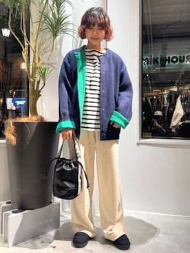 「FREAK'S STORE（フリークスストア）の限定展開　裏配色 スナップ ニット カーディガン（カーディガン/ボレロ）」を使った、FREAK'S STORE HEAD OFFICE WOMENさん（レディース・156cm）の冬コーディネート