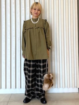 「Freada（フリーダ）のアイテム」を使った、FREAK'S STORE HEAD OFFICE WOMENさん（レディース・155cm）の秋コーディネート