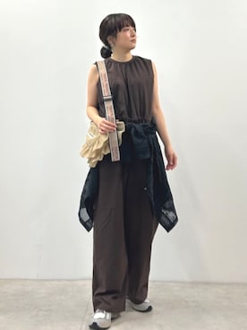 「FREAK'S STORE（フリークスストア）のアイテム（バッグ）」を使った、FREAK'S STORE HEAD OFFICE WOMENさん（レディース・161cm）の春コーディネート