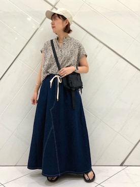 「アイテム（帽子、ベージュ系）」を使った、FREAK'S STORE HEAD OFFICE WOMENさん（レディース・159cm）の夏コーディネート