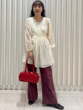 「アイテム（デニムパンツ、レッド系）」を使った、FREAK'S STORE HEAD OFFICE WOMENさん（レディース・154cm）の秋コーディネート