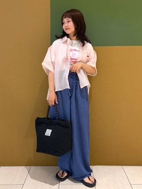 「KiU（キウ）のアイテム」を使った、FREAK'S STORE HEAD OFFICE WOMENさん（レディース・150cm）の夏コーディネート