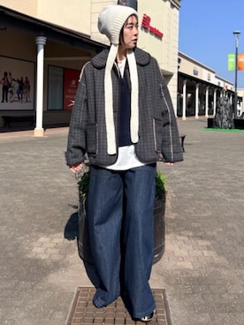 「アイテム（カーゴパンツ）」を使った、FREAK'S STORE HEAD OFFICE WOMENさん（レディース・160cm）の冬コーディネート