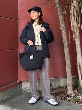 「KiU（キウ）のアイテム」を使った、FREAK'S STORE HEAD OFFICE WOMENさん（レディース・162cm）の秋コーディネート