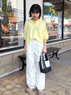 「FREAK'S STORE（フリークスストア）の限定展開　半袖 ポロ襟 スキッパー サマーニット（ニット/セーター、イエロー系）」を使った、FREAK'S STORE HEAD OFFICE WOMENさん（レディース・147cm）の夏コーディネート