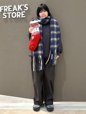 「アイテム（チノパンツ）」を使った、FREAK'S STORE HEAD OFFICE WOMENさん（レディース・151cm）の冬コーディネート