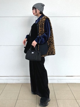 「アイテム（サロペット/オーバーオール）」を使った、FREAK'S STORE HEAD OFFICE WOMENさん（レディース・151cm）の冬コーディネート