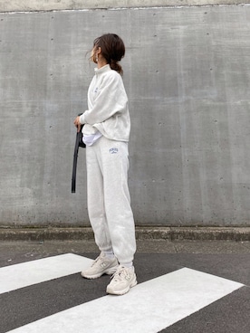 「frames RAY CASSIN（フレームスレイカズン）のアイテム（スウェットパンツ）」を使った、Meg.さん（レディース・163cm）の冬コーディネート