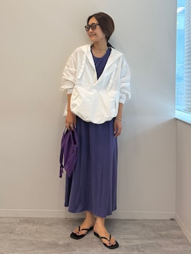 「アイテム（財布/小物、パープル系）」を使った、Meg.さん（レディース・163cm）の春コーディネート