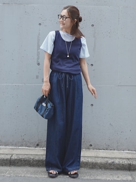 「アイテム（ボストンバッグ、ブルー系）」を使った、Meg.さん（レディース・163cm）の春コーディネート
