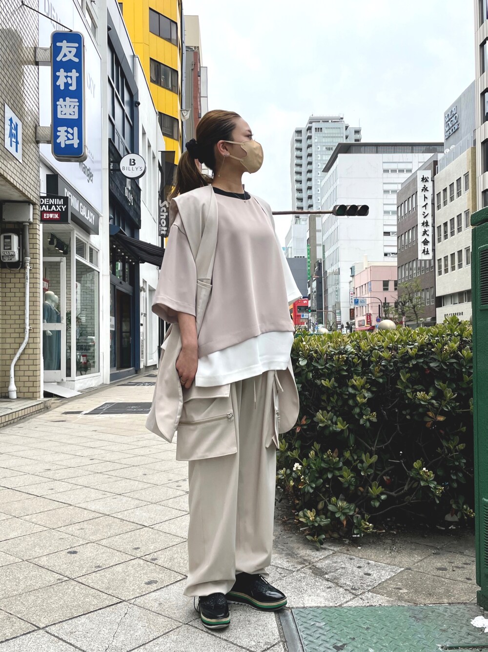 DANKE SCHONのノーカラージャケットを使ったレディース人気