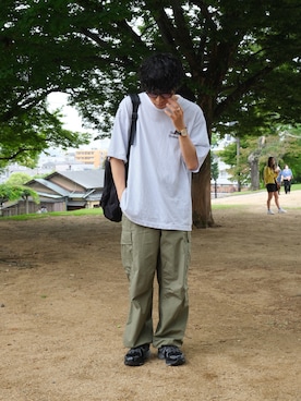 「CIOTA（シオタ）のアイテム（カーゴパンツ、グリーン系）」を使った、shunさん（メンズ・170cm）の夏コーディネート