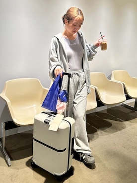 「アイテム（キーケース/キーアクセサリー）」を使った、USAGI ONLINEさん（レディース・159cm）の秋コーディネート