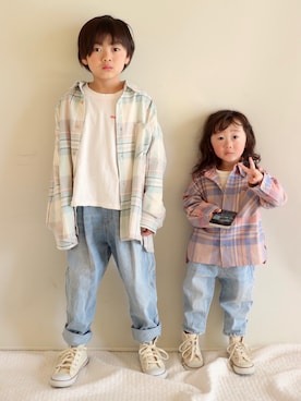 「アイテム（シャツ/ブラウス、ブラウン系）」を使った、Su,Um,Riさん（キッズ・120cm）の冬コーディネート