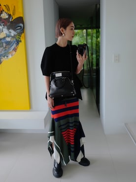 アシメボーダーリブタイトスカートを使った人気ファッション 