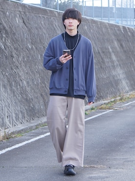 「DOOPZ（ドープス）のアイテム（スラックス）」を使った、uchiさん（メンズ・177cm）の冬コーディネート