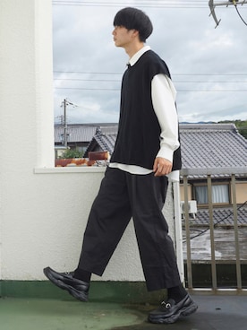「Adoon plain（アドーンプレーン）のアイテム（ベスト）」を使った、uchiさん（メンズ・177cm）の秋コーディネート