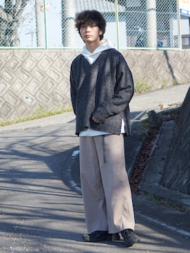 「DOOPZ（ドープス）のアイテム（スラックス）」を使った、uchiさん（メンズ・177cm）の秋コーディネート