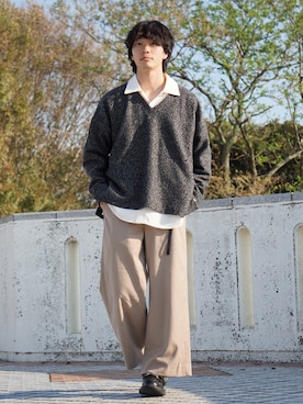 「DOOPZ（ドープス）のアイテム（スラックス）」を使った、uchiさん（メンズ・177cm）の秋コーディネート