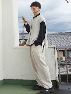 「Adoon plain（アドーンプレーン）のアイテム（ベスト）」を使った、uchiさん（メンズ・177cm）の秋コーディネート