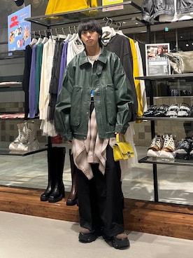 「アイテム（ハンドバッグ）」を使った、かなうさん（メンズ・172cm）の秋コーディネート