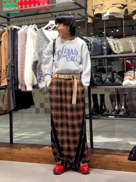 「アイテム（ボストンバッグ）」を使った、かなうさん（メンズ・172cm）の秋コーディネート