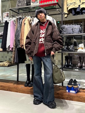 「アイテム（ボストンバッグ）」を使った、かなうさん（メンズ・172cm）の秋コーディネート