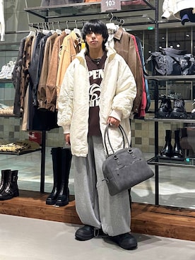 「アイテム（ボストンバッグ）」を使った、かなうさん（メンズ・172cm）の秋コーディネート