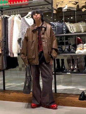 「アイテム（ボストンバッグ）」を使った、かなうさん（メンズ・172cm）の秋コーディネート