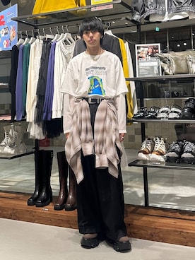 「PBLIM（ページボーイリム）のアイテム（スラックス）」を使った、かなうさん（メンズ・172cm）の秋コーディネート