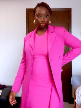 「アイテム（ドレス、ピンク系）」を使った、Empress Jaèlさん（レディース・165cm）の秋コーディネート