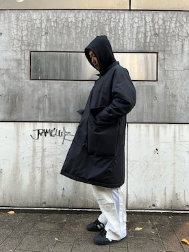 「DANKE SCHON（ダンケシェーン）のDankeSchon/ダンケシェーン/リメイクカーゴパンツ（カーゴパンツ）」を使った、takuya satoさん（メンズ・182cm）の冬コーディネート