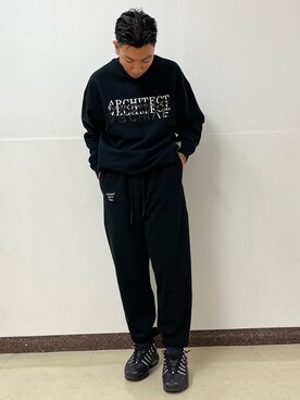 「A4A（エーフォーエー）のアイテム（スウェット）」を使った、takuya satoさん（メンズ・182cm）の冬コーディネート