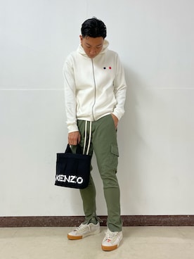 「DANKE SCHON（ダンケシェーン）のアイテム（スウェットパンツ）」を使った、takuya satoさん（メンズ・182cm）の冬コーディネート