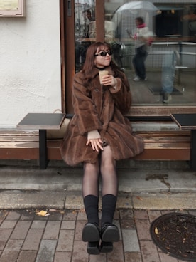 「ファーコート」｜「アイテム（ジャケット/アウター）」を使った、yuiさん（レディース・159cm）の秋コーディネート