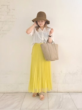 「LEPSIM（レプシィム）のペーパーフリンジバケットハット　935024（ハット、ブラウン系）」を使った、ぶんちゃんさん（レディース・163cm）の夏コーディネート