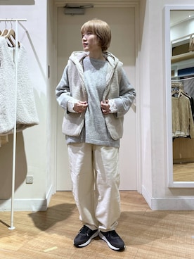 「studio CLIP（スタディオクリップ）のやわらかストレッチカーブイージーパンツ[プチ・プラスサイズあり]（その他パンツ）」を使った、miyuさん（レディース・157cm）の秋コーディネート