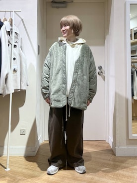 「アイテム（パーカー、ホワイト系）」を使った、miyuさん（レディース・157cm）の冬コーディネート