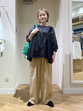 「studio CLIP（スタディオクリップ）の《natural by clip》バテンレースビスチェ（ベスト、ブラック系）」を使った、miyuさん（レディース・157cm）の春コーディネート