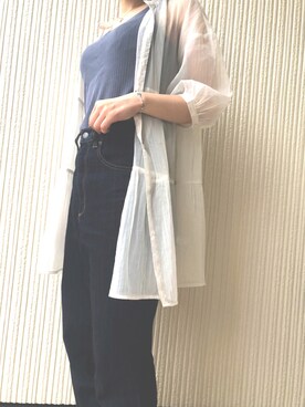 カーディガン/ボレロを使った「青×白」の人気ファッション 