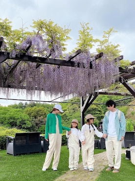 「アイテム（オールインワン・サロペット、ホワイト系）」を使った、ゆんさん（キッズ・120cm）の春コーディネート