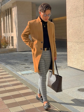 ZARAのチェスターコート（ベージュ系）を使ったメンズ人気