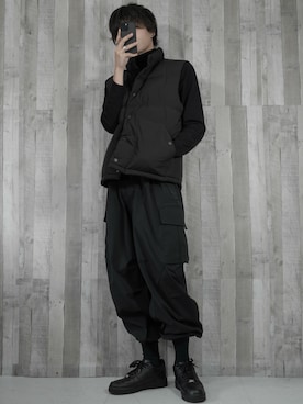 「WYM LIDNM（ウィム バイ リドム）のアイテム（カーゴパンツ）」を使った、やそさん（メンズ・181cm）の春コーディネート