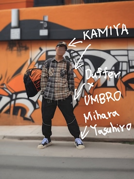 「The DUFFER of ST.GEORGE（ザダファーオブセントジョージ）のアイテム」を使った、ロウタリーさん（メンズ・178cm）の秋コーディネート