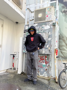 「坩堝（ルツボ）のアイテム」を使った、Ryuichi Kawagishiさん（メンズ・172cm）の冬コーディネート
