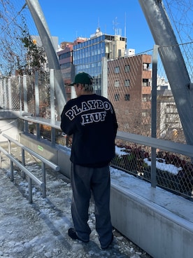 「HUF（ハフ）のアイテム（スウェット）」を使った、Ryuichi Kawagishiさん（メンズ・172cm）の冬コーディネート