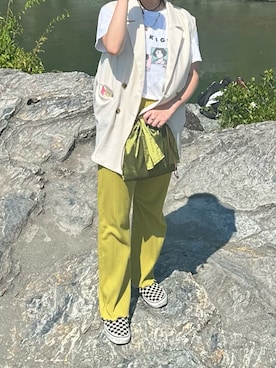 「ベスト×Tシャツ」｜「アイテム（スリッポン）」を使った、miyo_teさん（レディース・158cm）の夏コーディネート